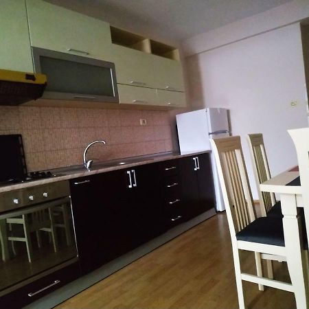 Lovely Apt At The Heart Of The City&Near The Lake Pogradec Buitenkant foto