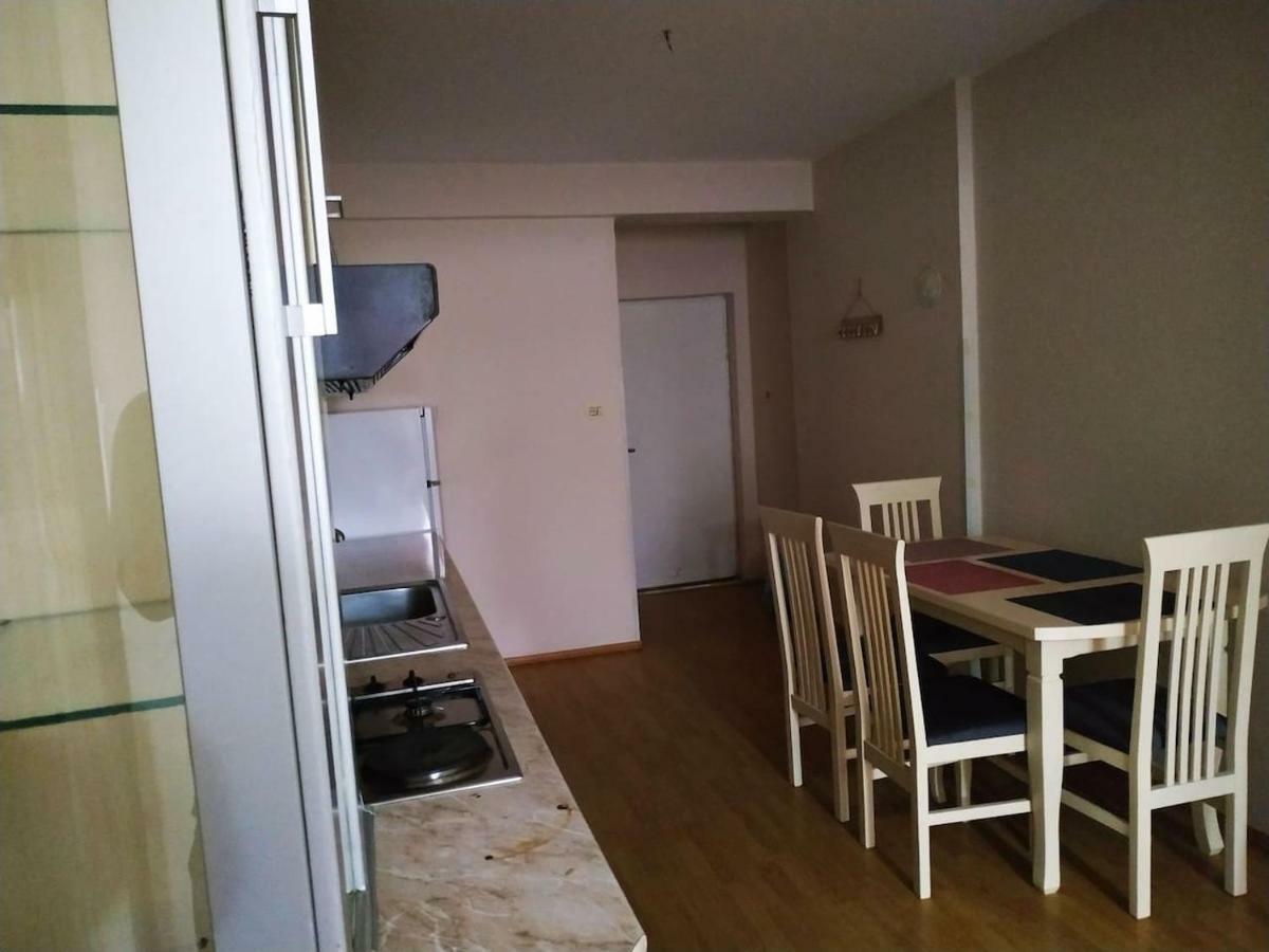 Lovely Apt At The Heart Of The City&Near The Lake Pogradec Buitenkant foto