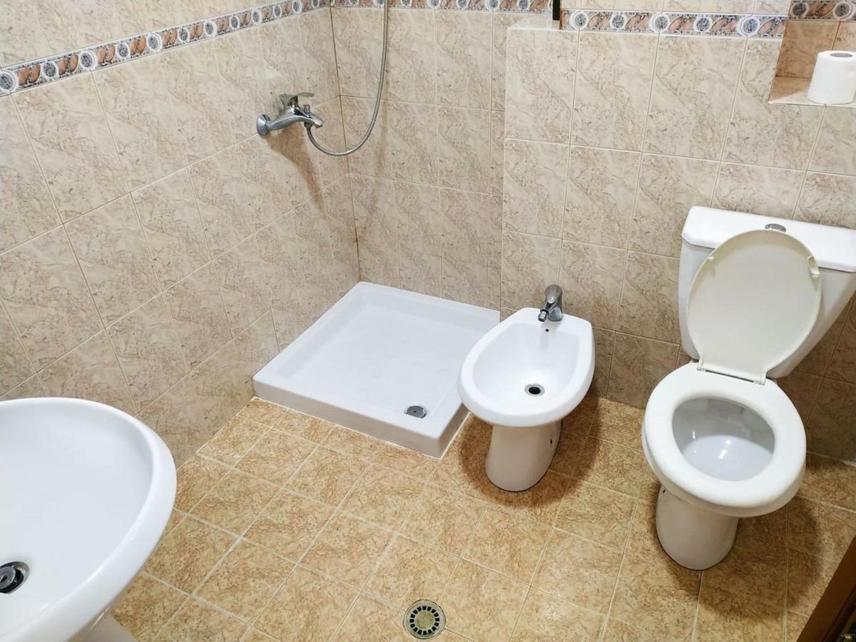 Lovely Apt At The Heart Of The City&Near The Lake Pogradec Buitenkant foto